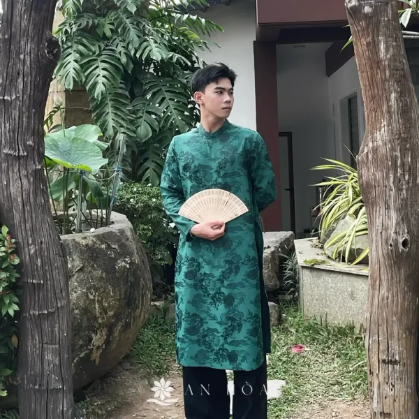 Áo dài Lục Long