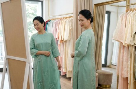 Mẫu áo dài cổ tròn tay lỡ: cách chọn tôn dáng cho mọi dịp