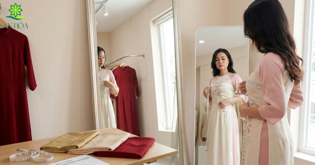 Những điểm cần kiểm tra trước khi chọn mẫu áo dài phù hợp Những điểm cần kiểm tra trước khi chọn mẫu áo dài phù hợp